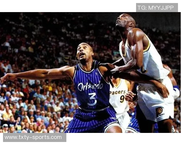 洛伊德替补出战表现惊艳高效得分助球队取得胜利 洛伊德替补出战表现惊艳高效得分助球队取得胜利