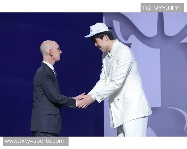 媒体人称赞杨瀚森聪明且心态积极期待他在时间与耐心中成长 媒体人称赞杨瀚森聪明且心态积极期待他在时间与耐心中成长