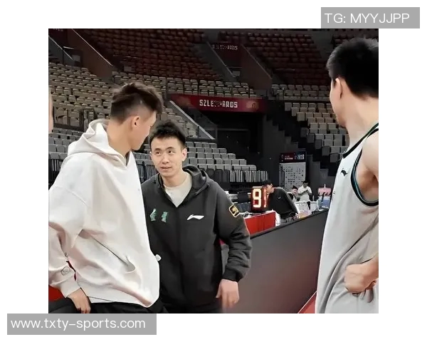 赵继伟称周鹏为低估的英雄贡献巨大攻防两端表现突出 赵继伟称周鹏为低估的英雄贡献巨大攻防两端表现突出