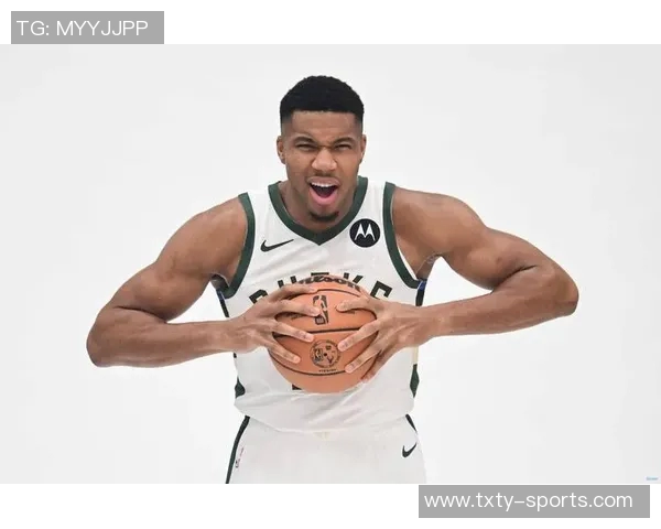 字母哥生涯40场次达56次超越贾巴尔成雄鹿队史第一人 字母哥生涯40场次达56次超越贾巴尔成雄鹿队史第一人