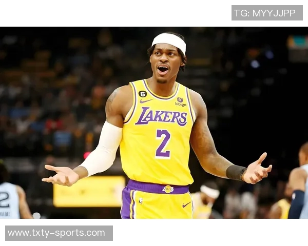 湖人训练营亮点频现替补阵容超越主力范德比尔特健康回归助力球队 湖人训练营亮点频现替补阵容超越主力范德比尔特健康回归助力球队